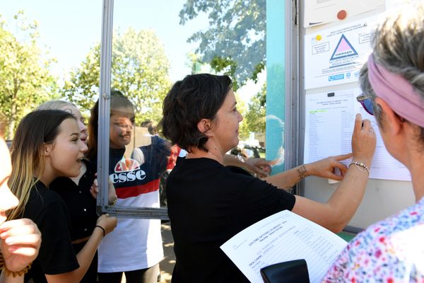 Le diplôme national du brevet évalue les connaissances et les compétences acquises à la fin du collège. L'heure des résultats à sonnée !