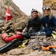 Tom Flambeaux, aux côtés de sa compagne, de retour de plongée pour ramasser les plombs qui polluent les océans.