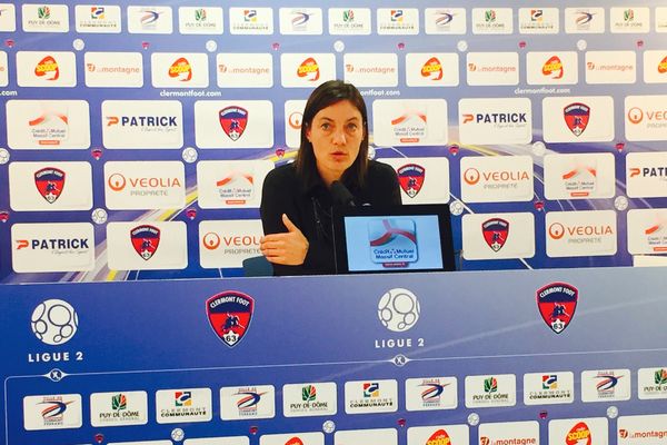 La première saison de l'entraîneure du Clermont Foot Corinne Diacre se termine sur une bonne note avec la victoire de ses joueurs face à Brest.  