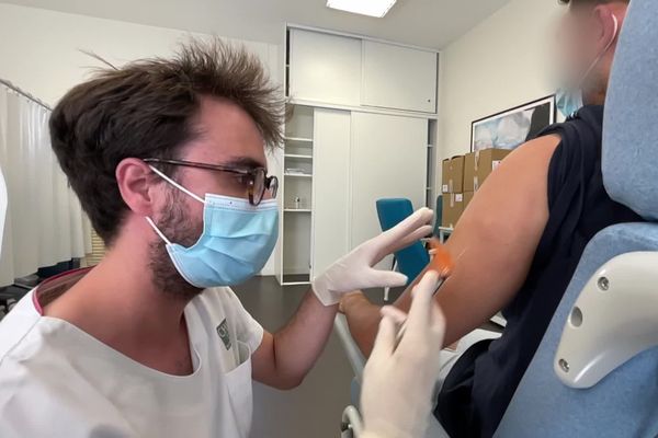 Vaccination contre la variole du singe au CHU de Rennes