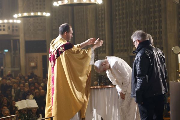 En ce week-end de Pâques, 7.135 adultes seront baptisés en France. Un nombre en augmentation depuis plusieurs années.