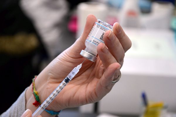 La vaccination des enfants de 5 à 11 ans à risque de formes graves a débuté le 15 décembre