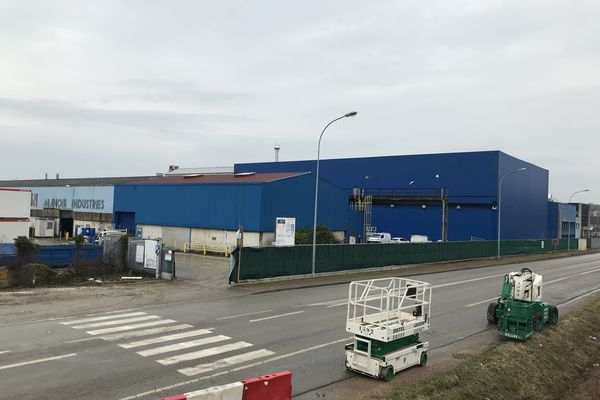 Le site de Bouzonville, qui emploie 170 salariés, est placé en redressement judiciaire par le Tribunal de Commerce de Paris, en attendant un repreneur.