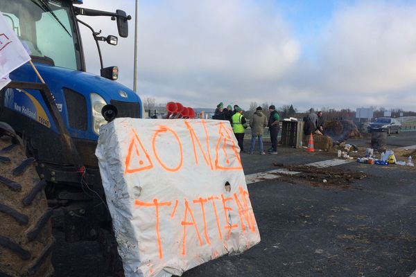 Dans le Tarn-et-Garonne, les manifestants ont créer une ZAD, Zone à Défendre, rebaptisée Zone agricole défavorisée.