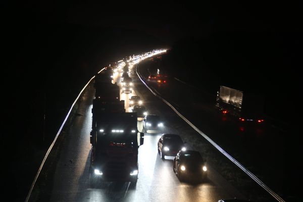 L'accident s'est produit sur l'autoroute A31, à hauteur de Thionville en Moselle, dans la nuit de mercredi à jeudi 26 septembre 2024, et a provoqué quelques perturbations de circulation.