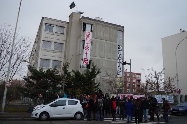 Villeurbanne au 12 rue Baudin, le 16/12/2017