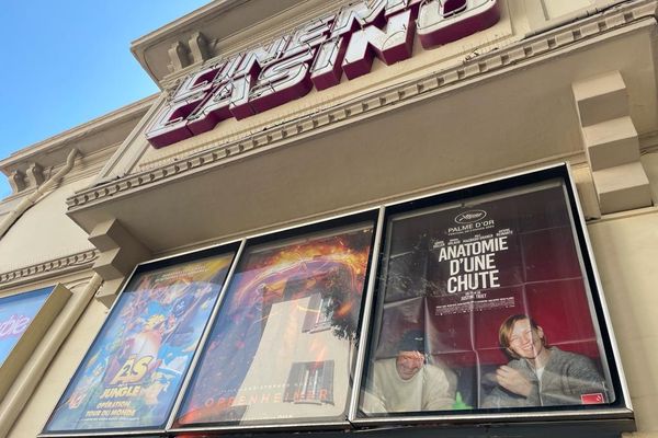 La première séance de la Palme d'or "Anatomie d'une Chute" affichait complet à la séance de 14h de ce mercredi 23 août au cinéma Casino d'Antibes (Alpes-Maritimes).