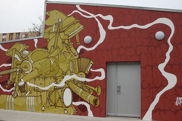 Le centre d'animation des Chamois dans le quartier des Izards à Toulouse