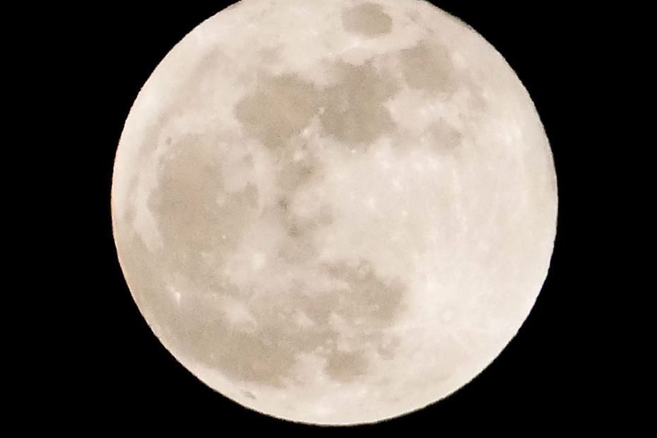 “Helderer dan de volle maan”, ontmoeten we vandaag, donderdag, in een zeer zeldzaam fenomeen: de blauwe ster wordt scharlakenrood