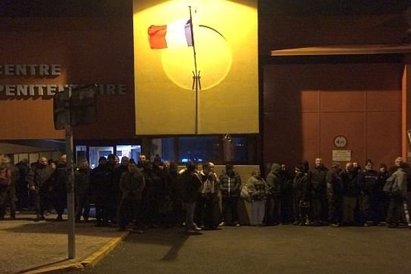 Perpignan - manifestation des gardiens pour protester contre l'agression de 4 collègues, vendredi dernier - 26 janvier 2015