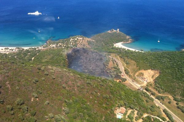 Un feu a détruit 3 hectares de végétation sur la commune de Sainte-Lucie de Porto-Vecchio, le 27 juillet