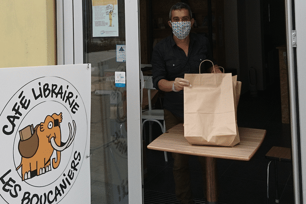 Le café librairie Les Boucaniers en mode confiné