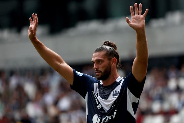 "Le football, c'est toute ma vie". A 35 ans, l'international anglais Andy Caroll vient de signer aux Girondins de Bordeaux.