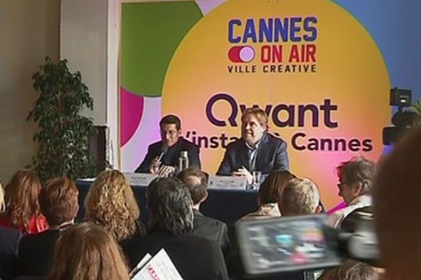 David Lisnard, maire LR de Cannes, et Eric Léandri, directeur de Qwant, lors de l'officialisation de l'implantation du moteur de recherche à Cannes