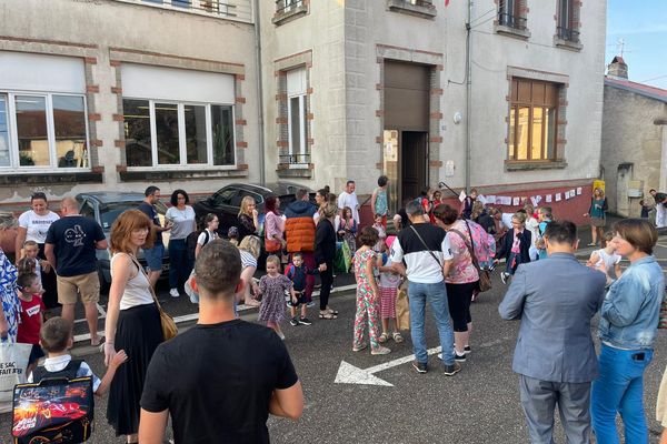 Six mois d'action et de procédure et au bout, la victoire pour les parents d'élèves de l'école de Rogéville (Meurthe-et-Moselle)