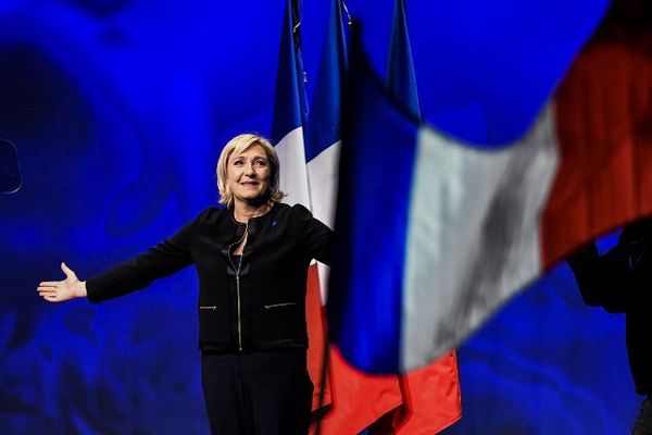 Marine Le Pen candidate du FN à l'élection présidentielle 2016 