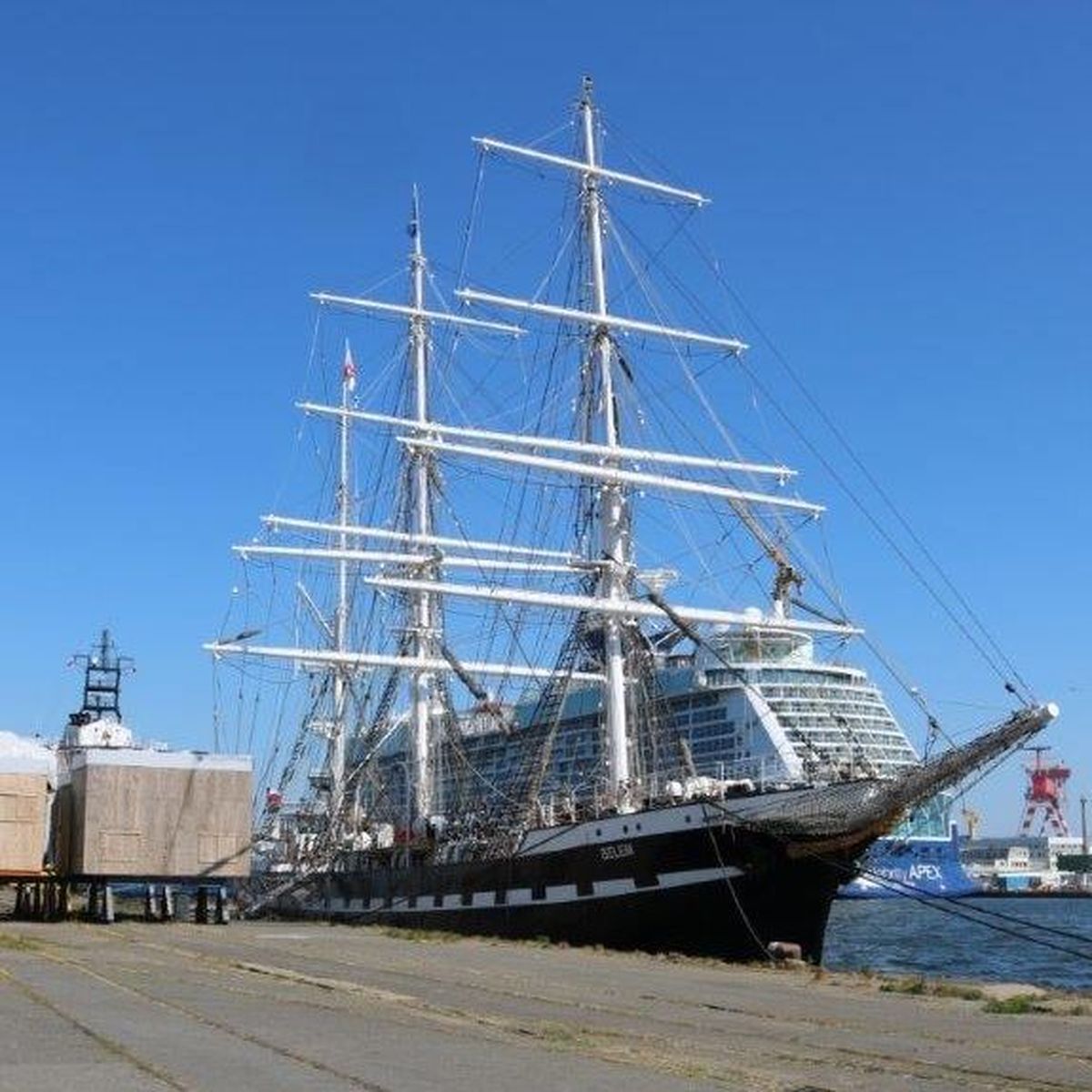 Coronavirus Actuellement A Quai A Saint Nazaire Le Voilier Belem Annule Toutes Ses Navigations De L Ete 2020