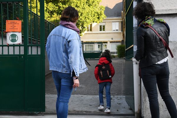 De nombreux parents sont inquiets de remettre leur enfant à l'école ou au collège lundi 22 juin.