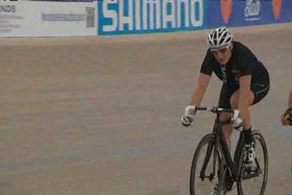 Cynthia Huygens au Stab' lors des 6 heures de Roubaix