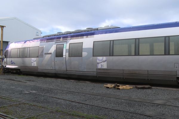 Railcoop - Rame TER rachetée à la région Rhône-Alpes-Auvergne