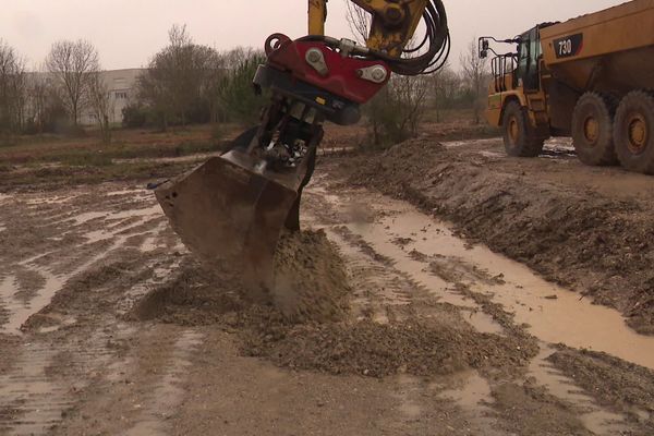 Les travaux dans le marais de Tasdon viennent tout juste de commencer et doivent s'achever en 2021.