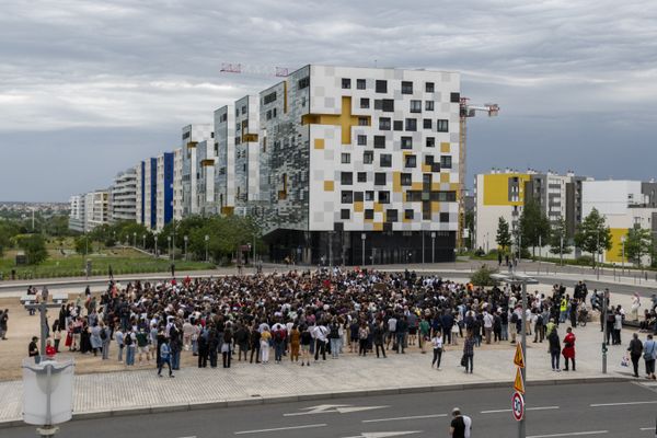 Le 29 juin 2024, une marche silencieuse était organisée à Nanterre en hommage à Nahel tué par balle par un policier en juin 2023.