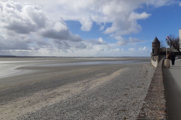 La plage du Crotoy, dans la Somme, est quasiment vide en ces vacances de Pâques 2021. Image d'illustration.