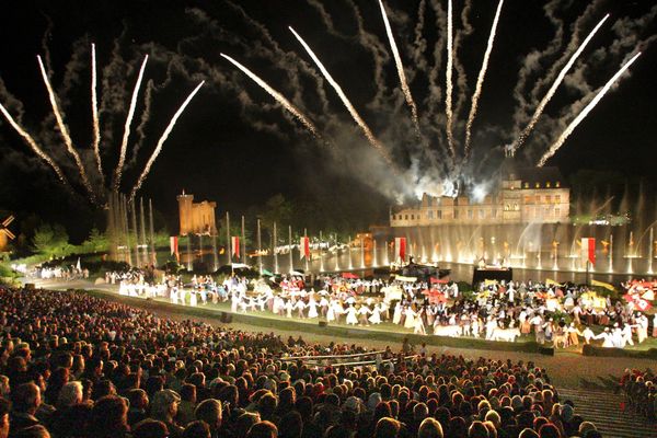 Les 30 ans de la Cinéscénie du Puy du Fou.