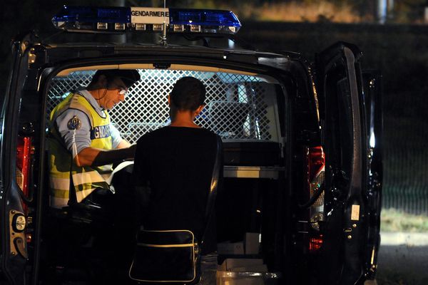 Trois hommes se sont vus retirer leur permis pour avoir roulé plus de deux fois au-dessus de la vitesse maximale autorisée.