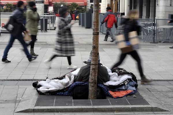 En novembre, plus de 3 000 personnes dormaient dans la rue à Lyon selon le Samu Social du Rhône. (Photo d'illustration à Lyon en 2017).