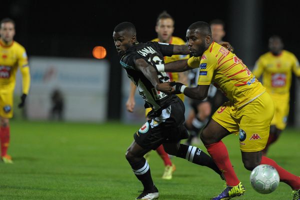 Lors du match aller entre Angers SO et US Orléans, le 12 décembre 2014