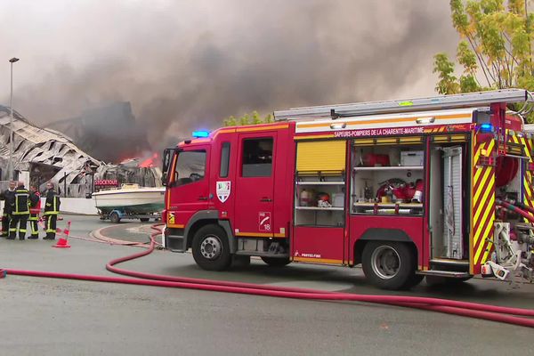 70 pompiers et de nombreux véhicules étaient déployés sut place