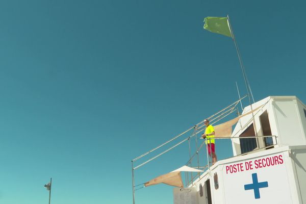 Les postes de secours sont ouverts à Marseillan Plage