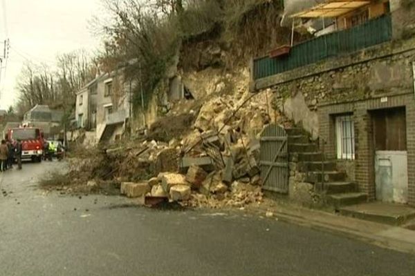 Effondrement de coteau le 14 fevrier dernier, à Villaines-les-Rochers (37)