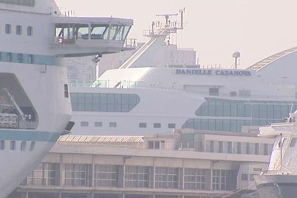 Les navires de la SNCM dans le port de Marseille