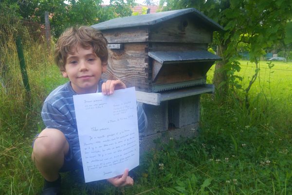 Jacques 7 ans a écrit une lettre touchante au président de la République, Emmanuel Macron, contre les pesticides. 