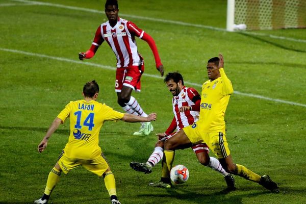 11/12/15 - Ligue 2 Victoire de l'AC Ajaccio sur Créteil (3-0) 