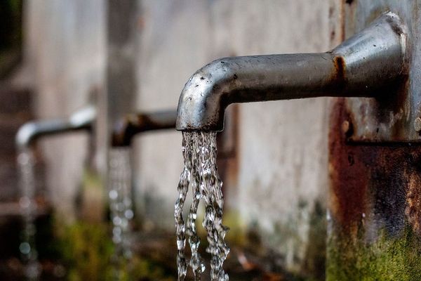 Le maire de Poitiers restreint l'usage de l'eau