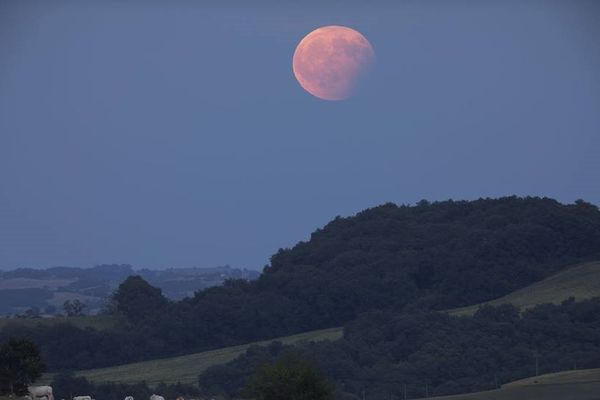 L'éclipse de lune partielle observée depuis Latrape (Haute-Garonne) le 7 août 2017