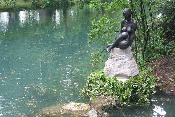 La statue en bronze Béléna du parc de la Bouzaize à Beaune a été retrouvée en Lorraine. Elle avait été dérobée mi-juillet 2015.