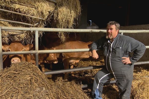 L'un des agriculteurs du film "Dans le silence des campagnes", un documentaire qui évoque le suicide dans un secteur difficile. A voir vendredi 22 novembre à minuit.