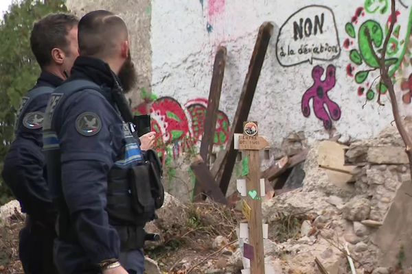 Les militants mobilisés sur place ont quitté les lieux avant l'arrivée de forces de l'ordre.