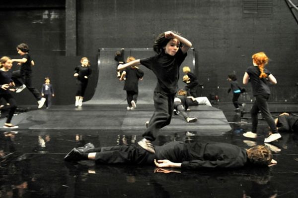 La pièce "Enfant", de Boris Charmatz, a été créé à Rennes