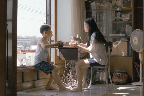 "Moving on" de la réalisatrice coréenne Yoon Dan-bi fait partie des deux films couronnées ex aequo Montgolfière d'Or de la 42ème édition du Festival des Trois Continents