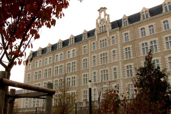 Palais de justice - POITIERS