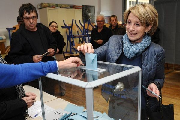 Brigitte Barèges lors des municipales à Montauban en mars 2014