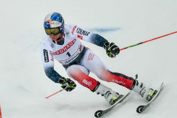 Alexis Pinturault en pleine épreuve de slalom géant à Alta Badia ce 22 décembre.