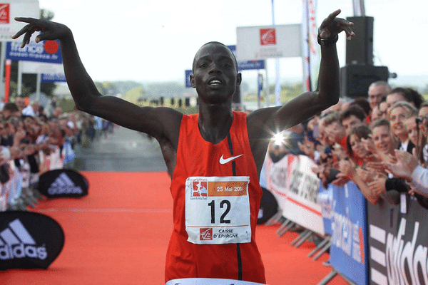 Marius KIPSEREM  (Kenya) - 02h10m56s - 