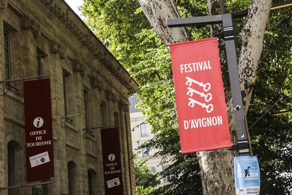 Le festival d'Avignon s'inscrit dans la campagne politique.