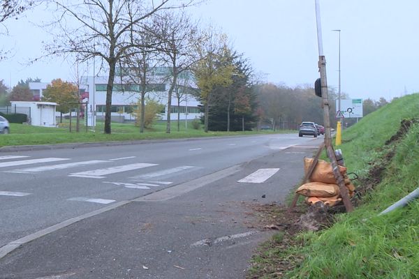 L'accident a eu lieu à l'intersection entre la rue Nécotin et l'avenue des Droits de l'Homme à Orléans.